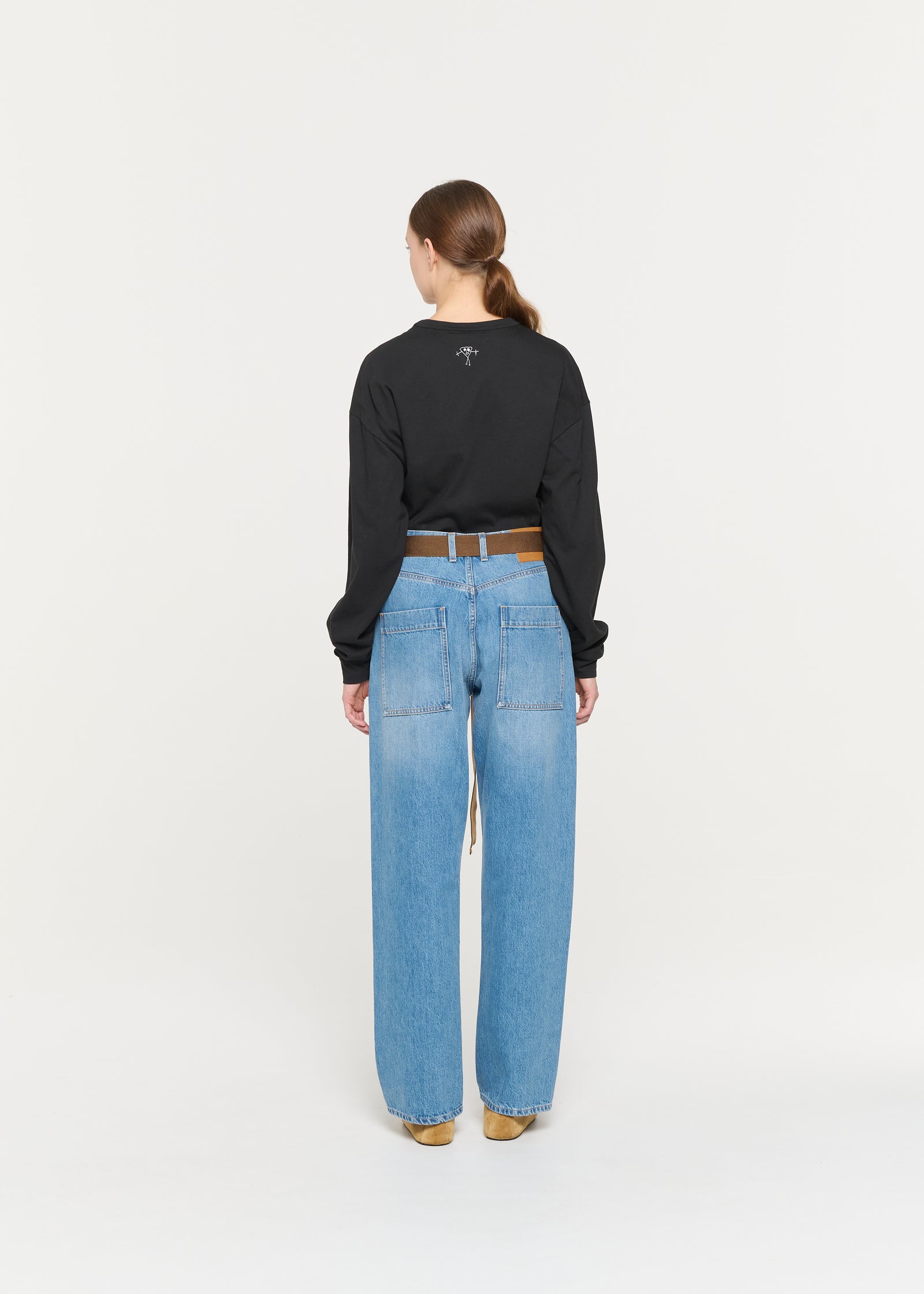 STRAIGHT-LEG BLUE DENIM