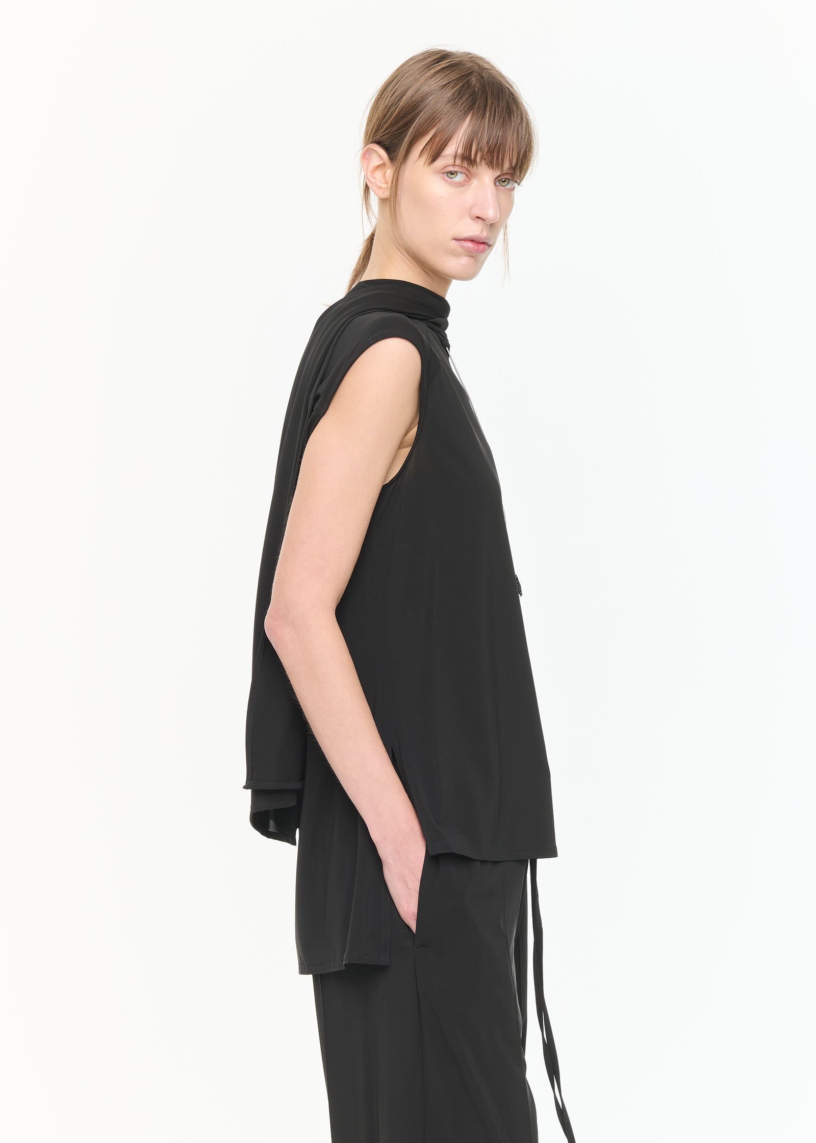 SCARF NECK TOP