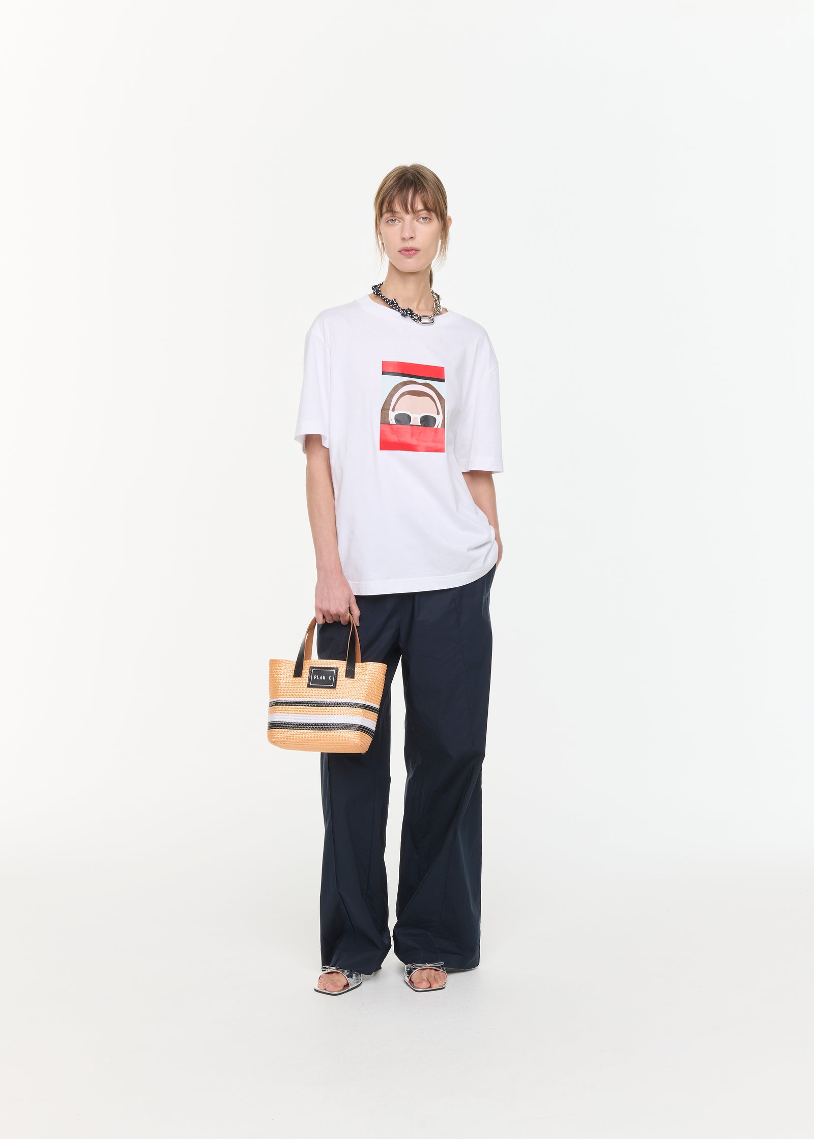 T-SHIRT CON STAMPA AUTORITRATTO