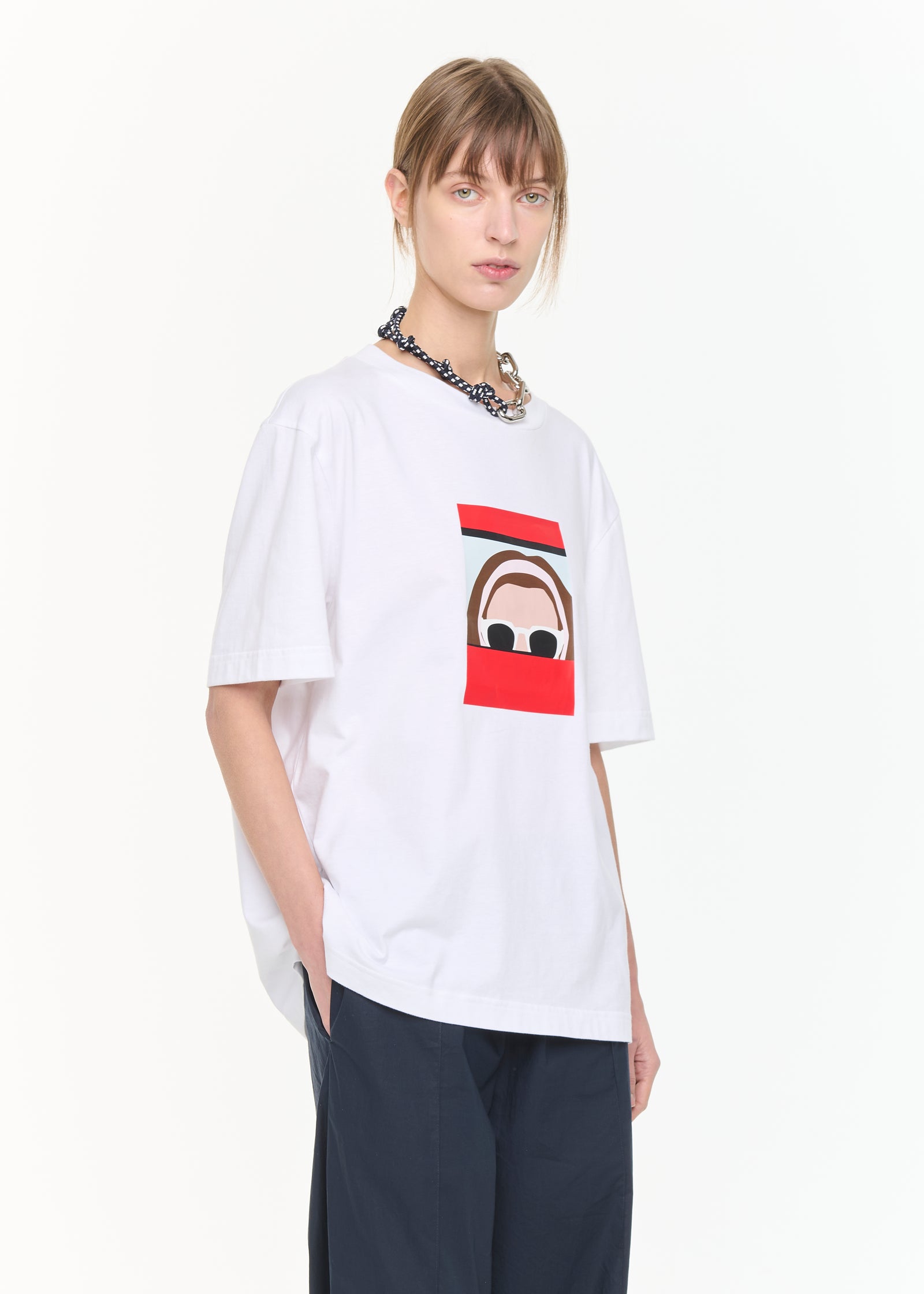 T-SHIRT CON STAMPA AUTORITRATTO