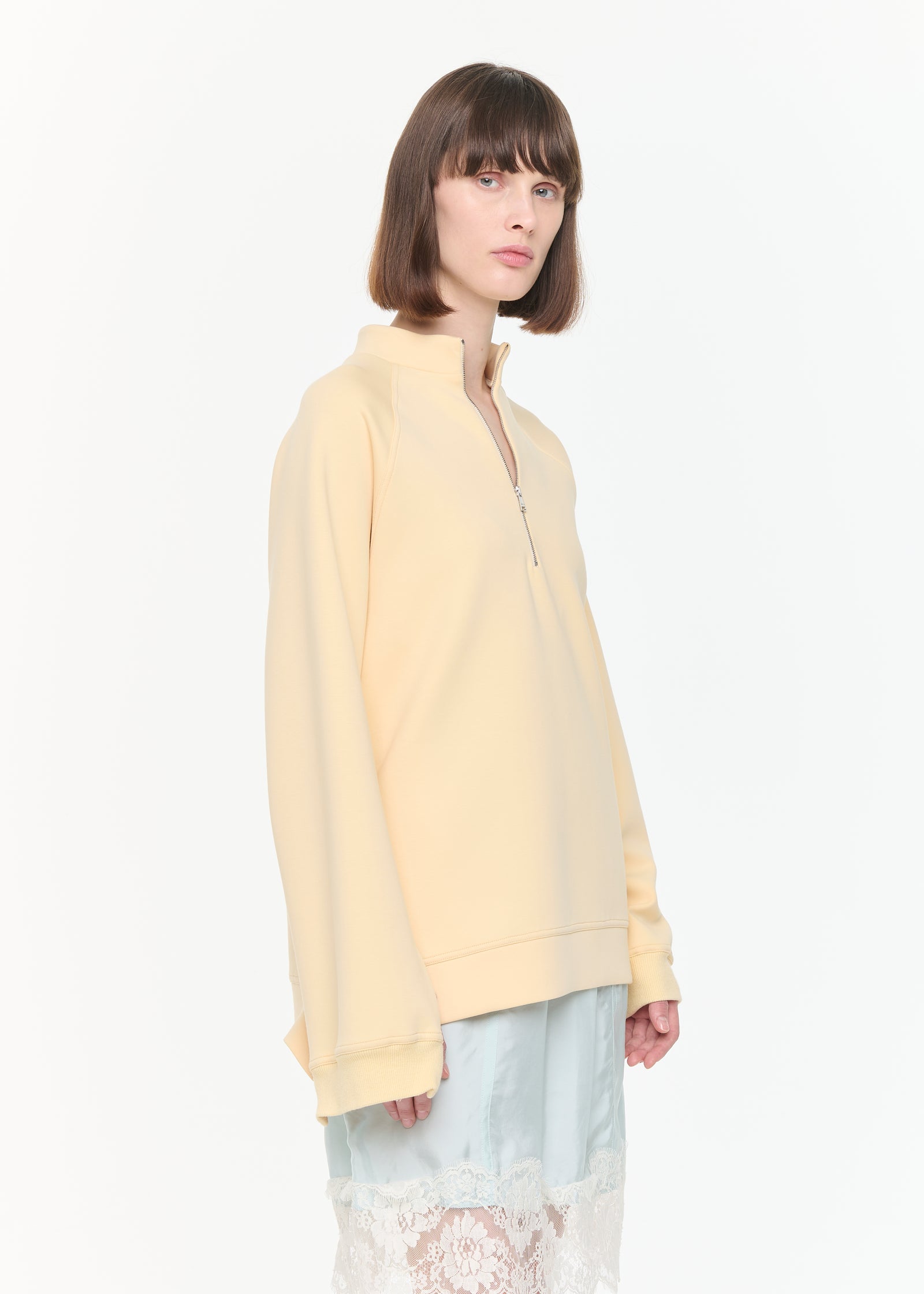 RELAXED FIT SWEATSHIRT IN STRAW COLOR