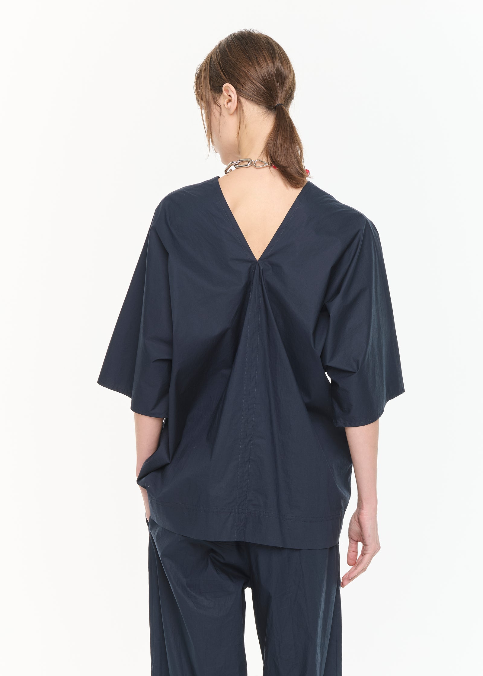 V-NECK BLOUSE