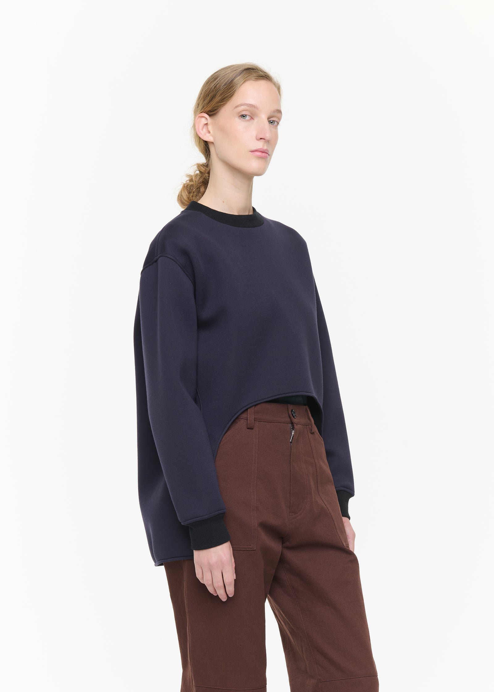BLUE BLACK SWEATSHIRT WITH ROUNDED EDGE