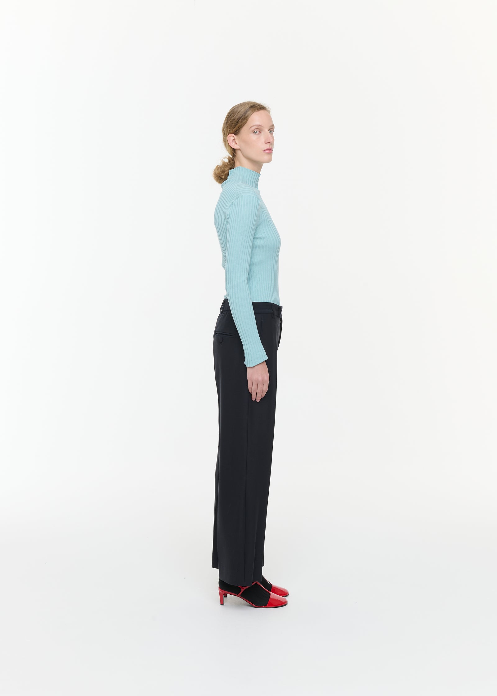 TAILORED TROUSERS IN BLUE WOOL GABARDINE