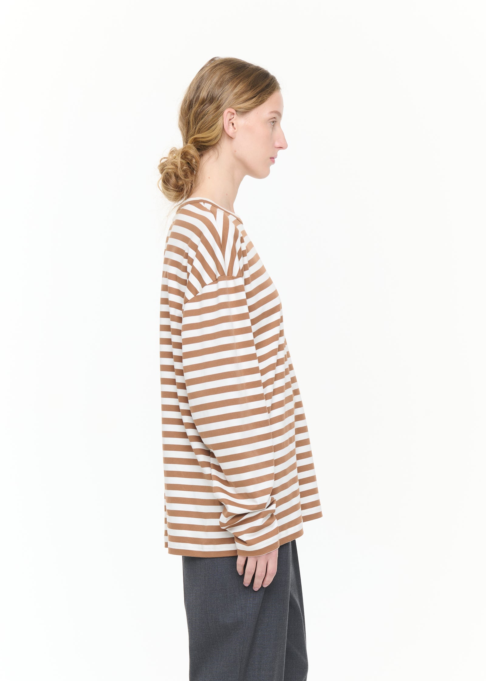 STRIPED LONG SLEEVED T-SHIRT