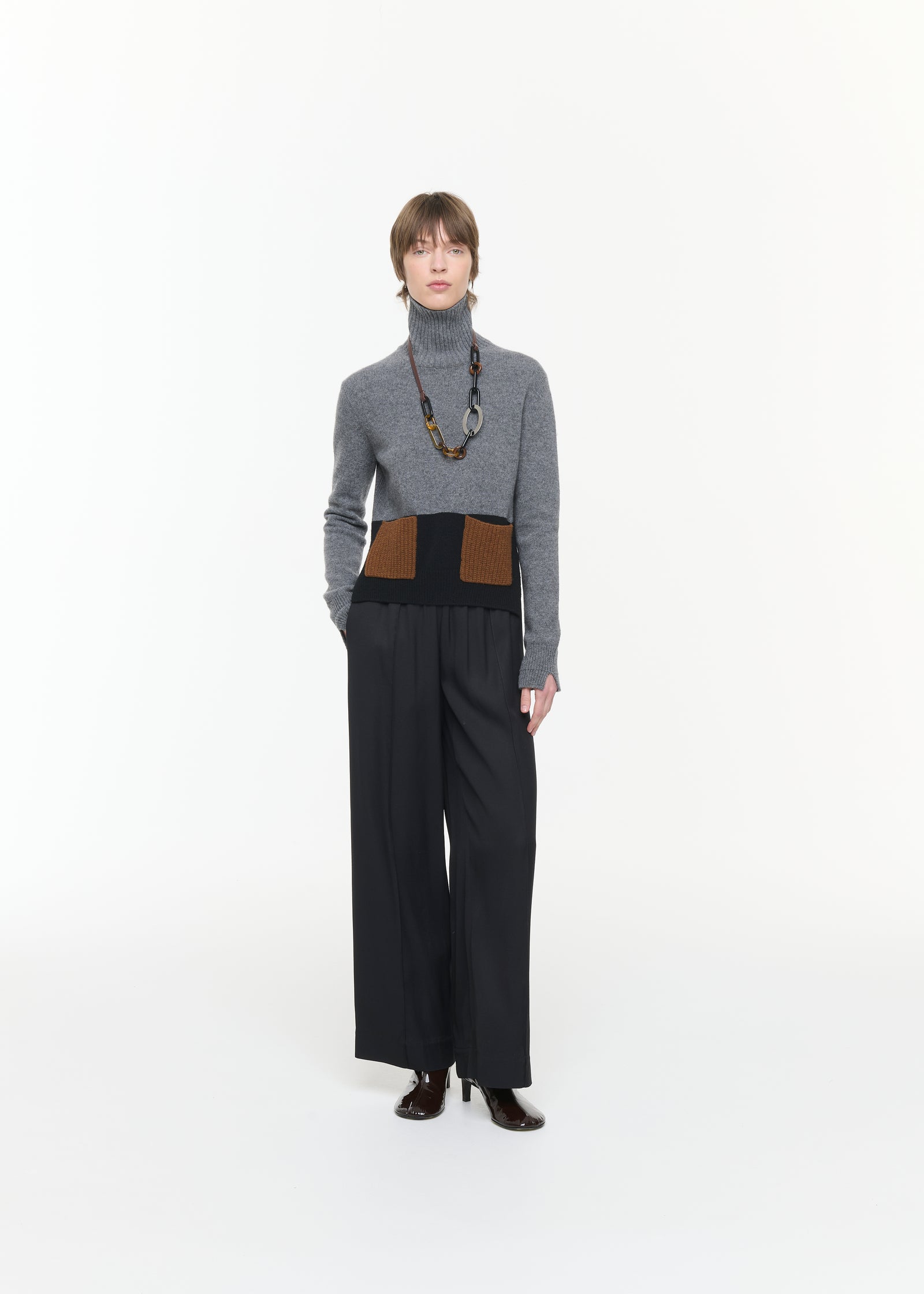 GREY CASHMERE TURTLENECK POCKETS SWEATER