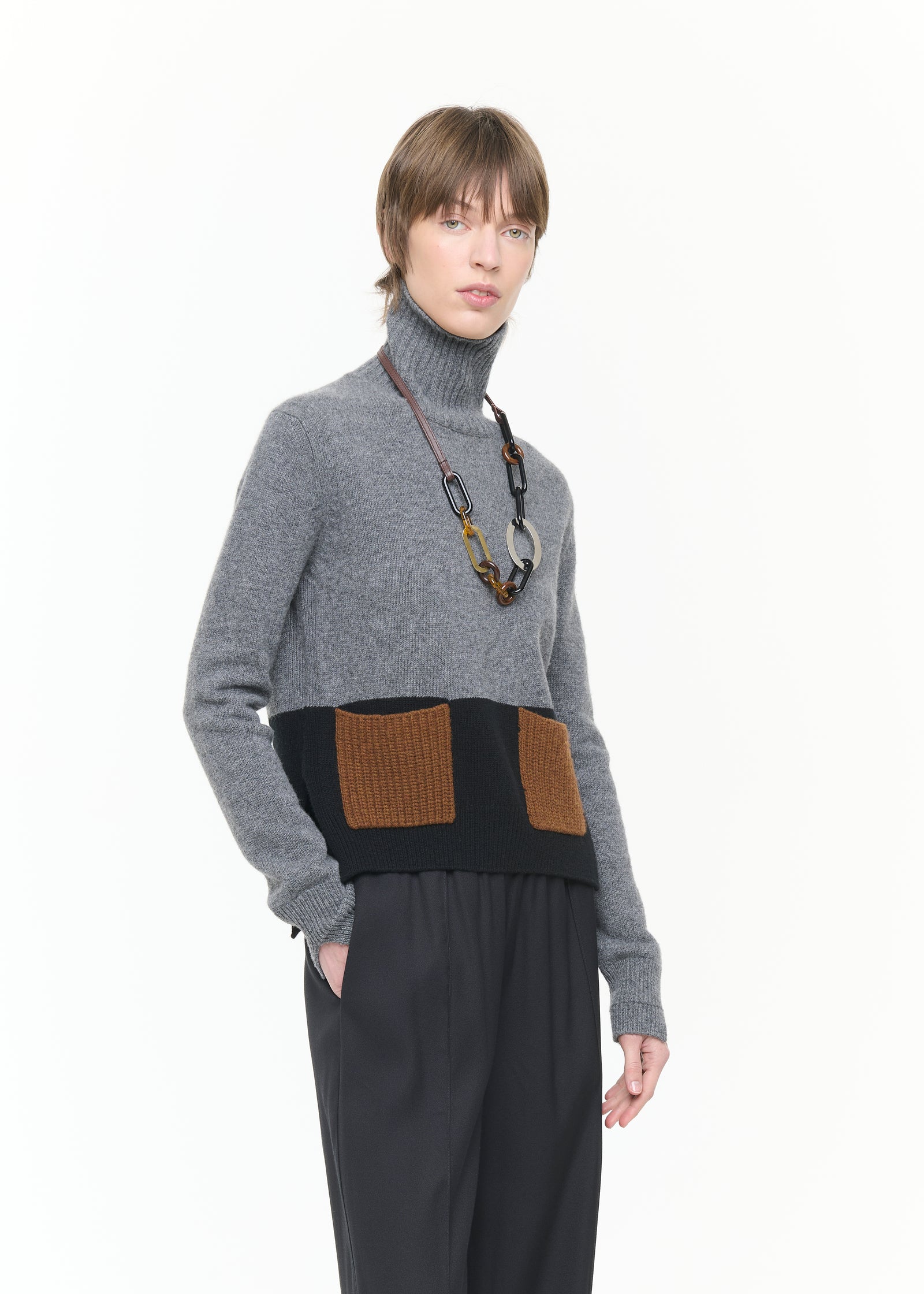 GREY CASHMERE TURTLENECK POCKETS SWEATER