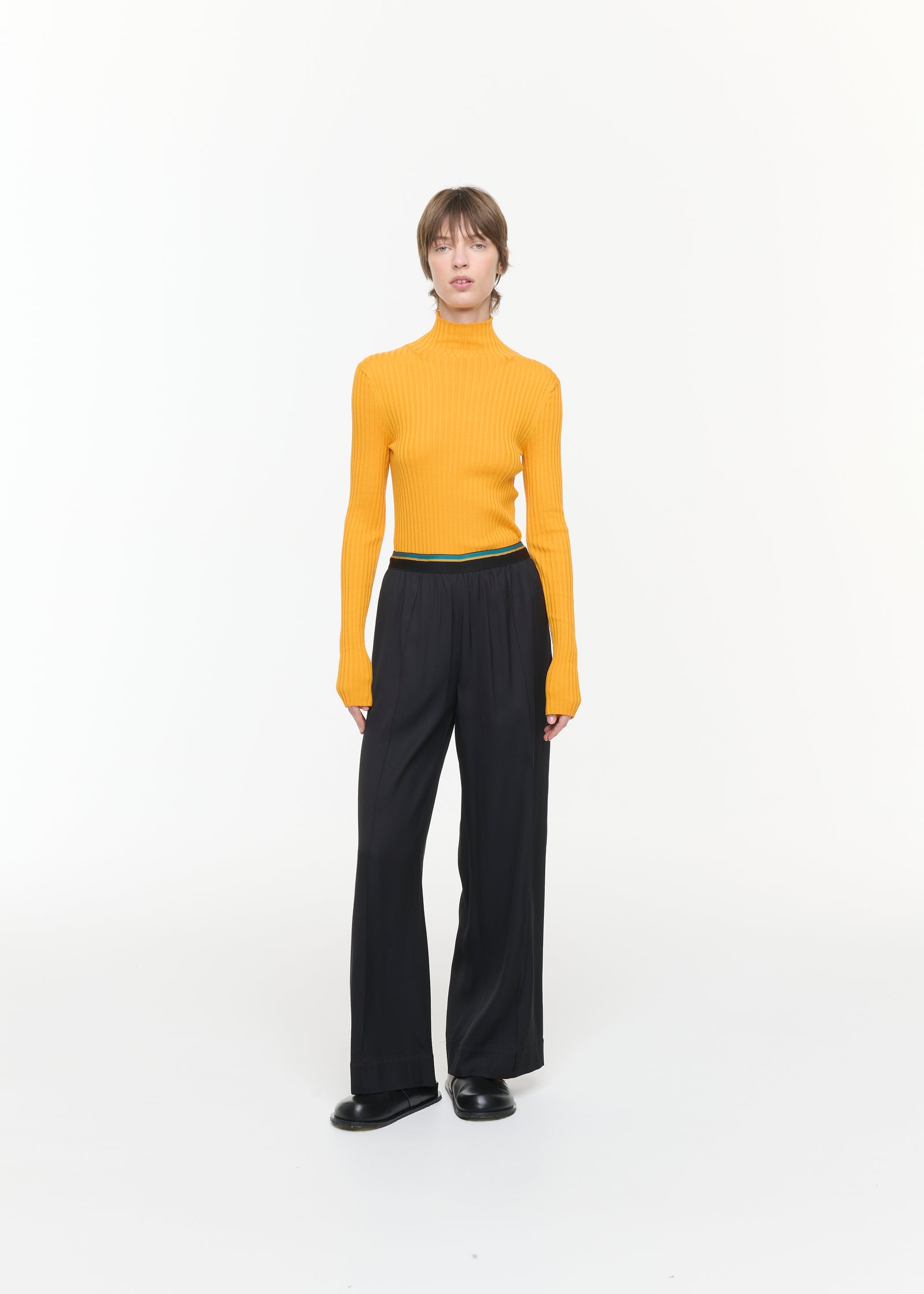 BLACK SABLE TROUSERS