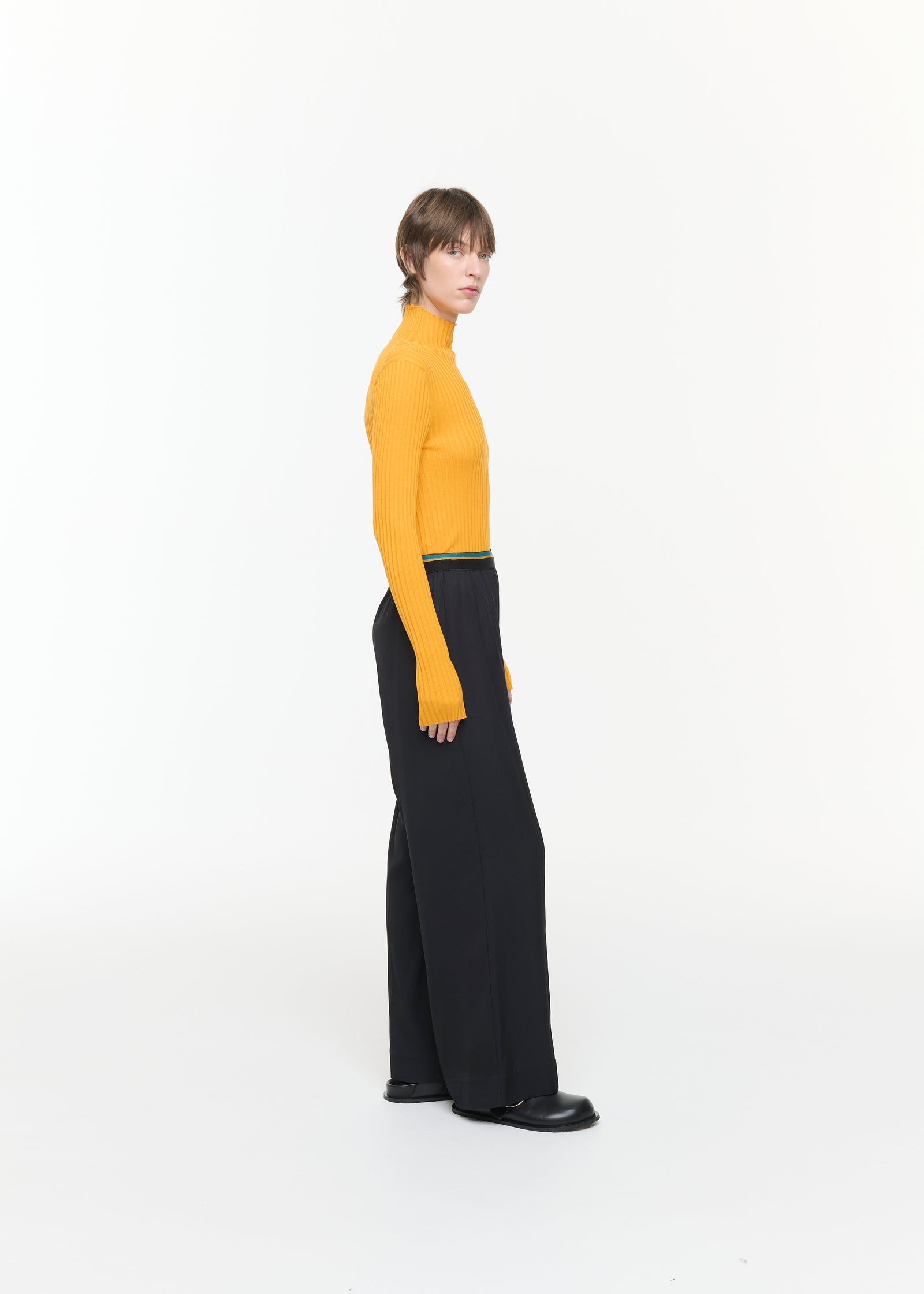 BLACK SABLE TROUSERS