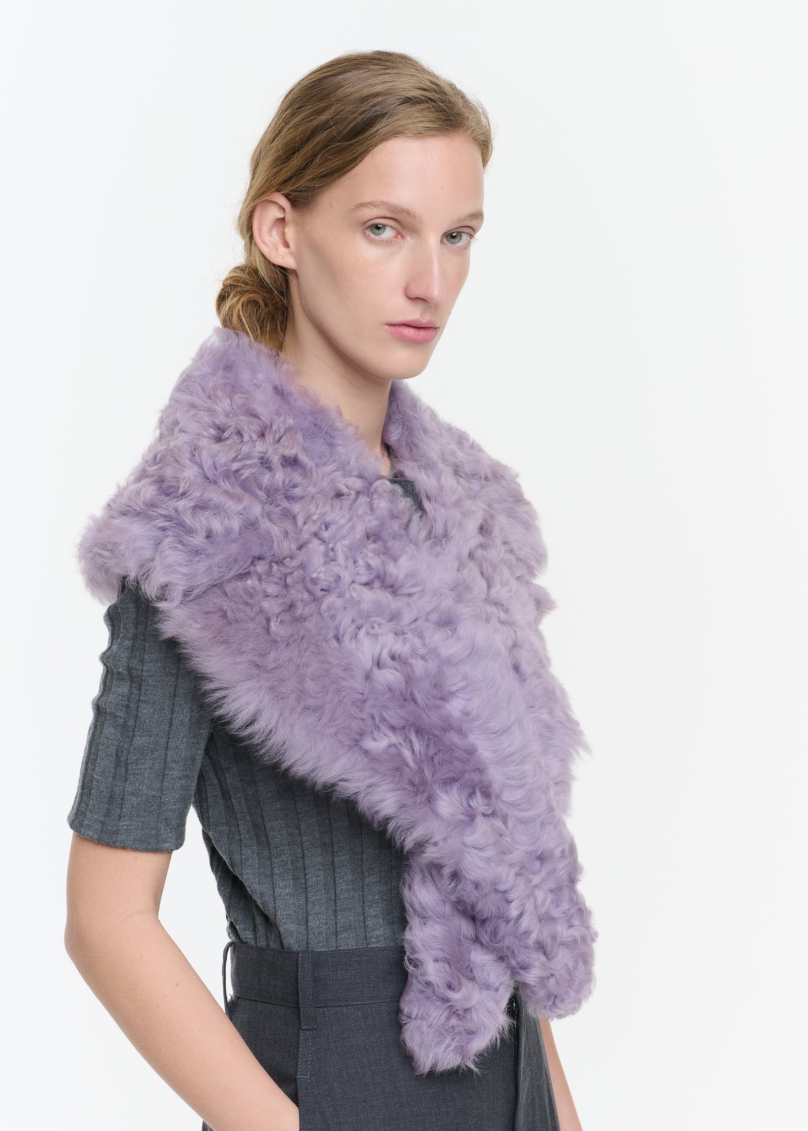 LILAC CURLY SHEARLING REVER COLLAR