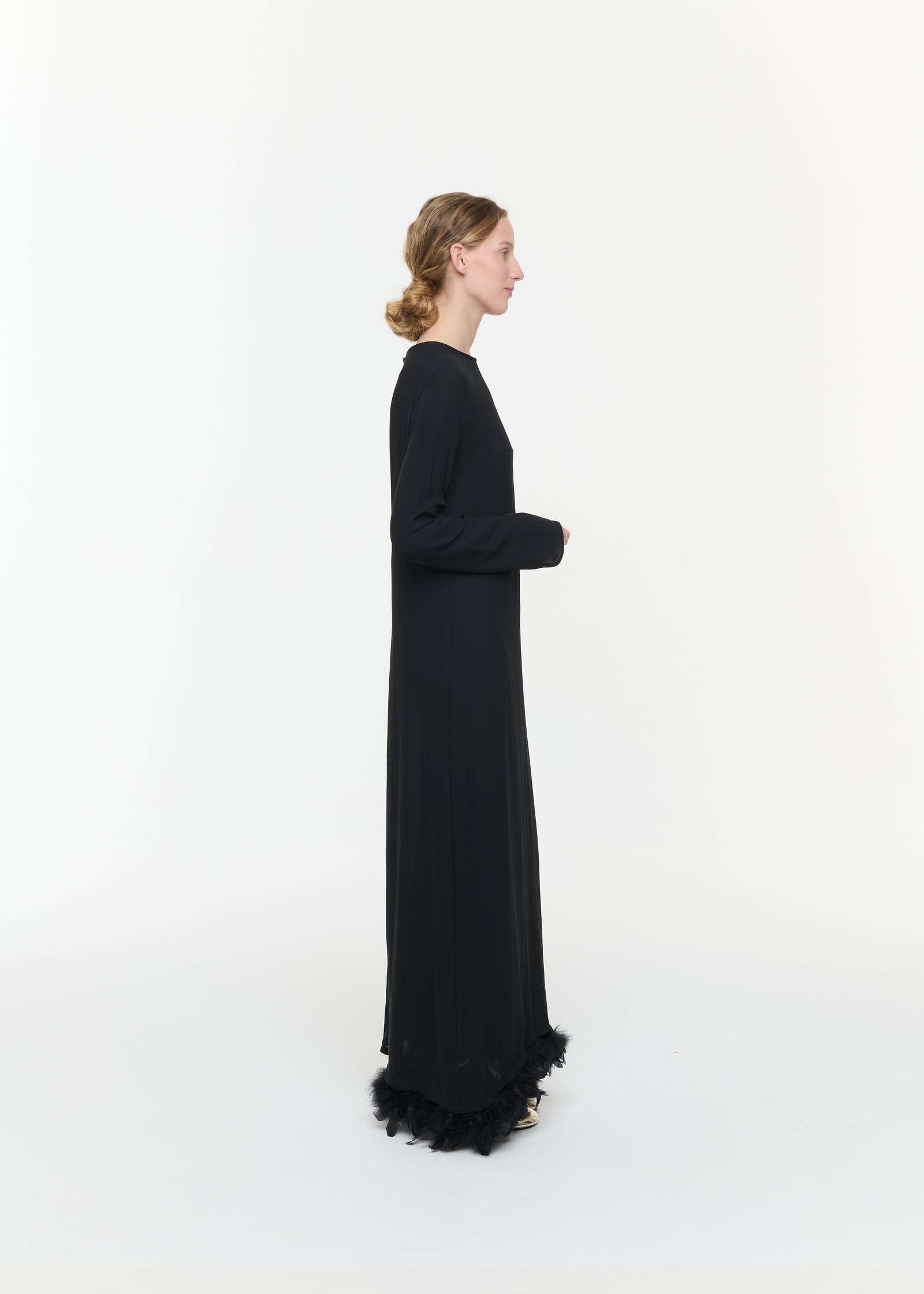 BLACK GEORGETTE LONG DRESS WITH FEATHERS