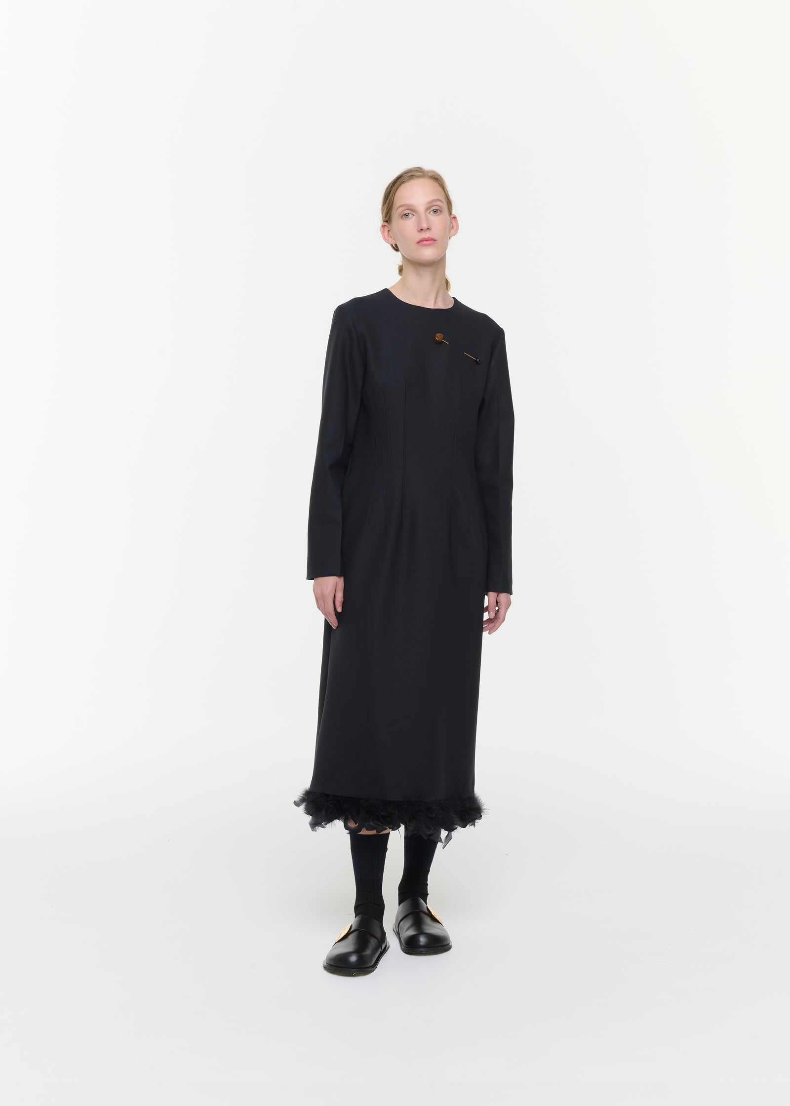 WOOL LONG DRESS WITH FEATHERS