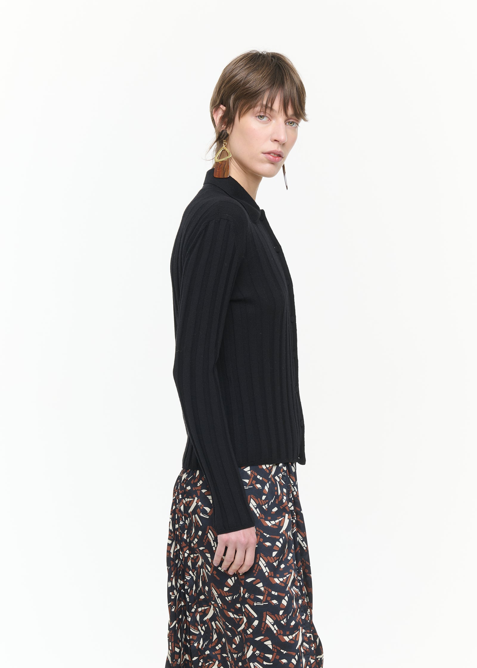 CARDIGAN A COSTE IN LANA NERO