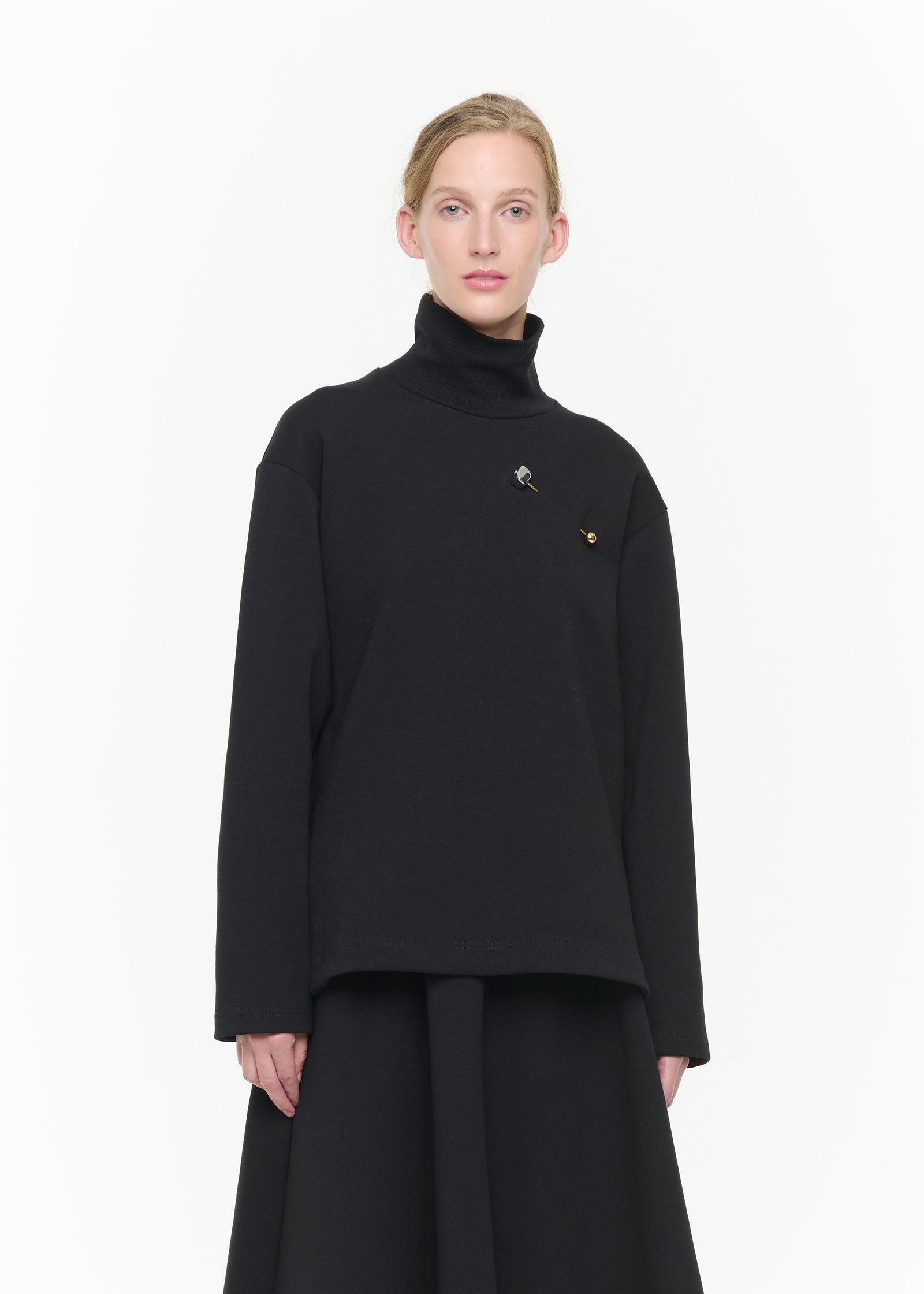 ASYMMETRIC FLEECE TURTLENECK SWEATSHIRT