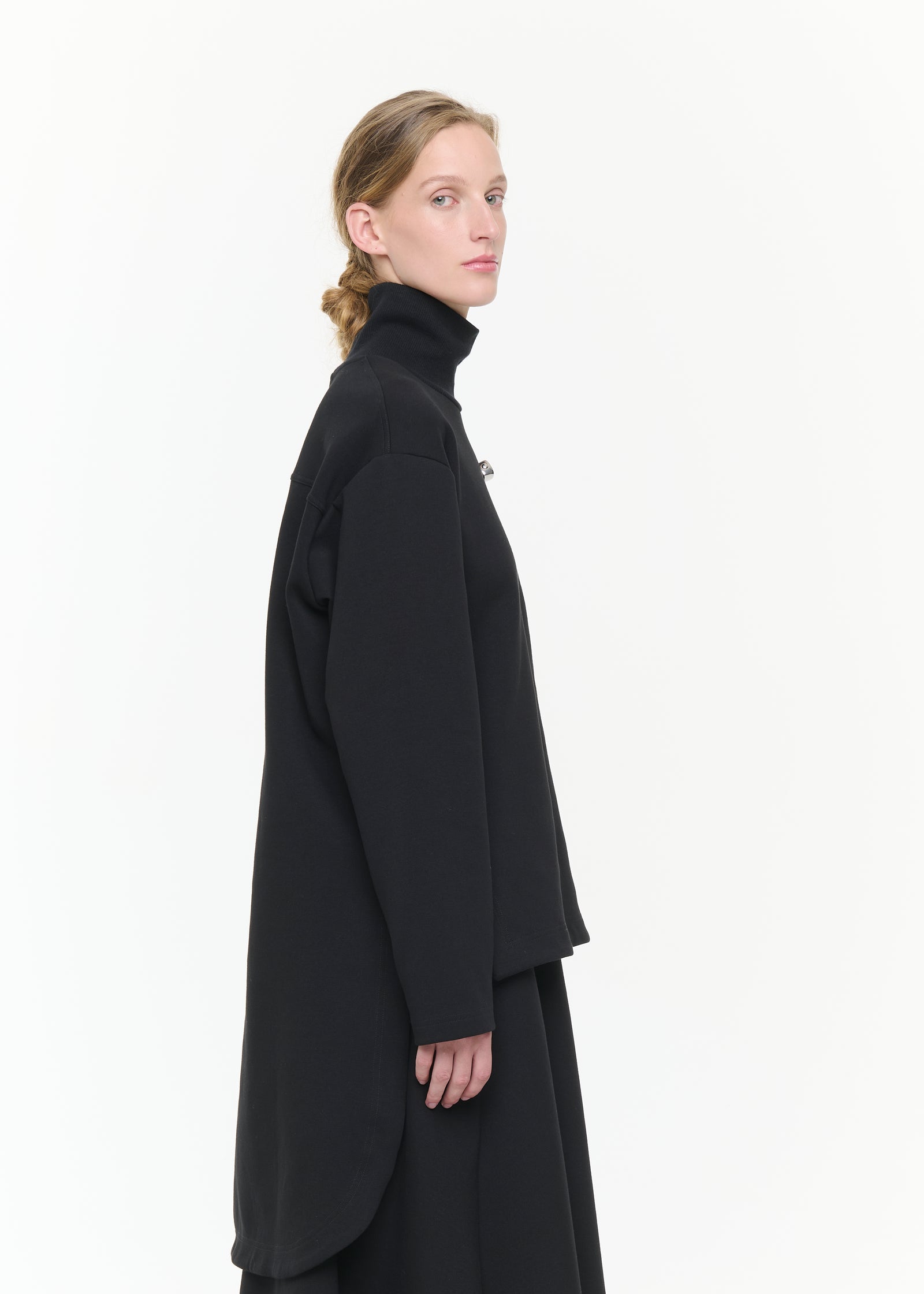 ASYMMETRIC FLEECE TURTLENECK SWEATSHIRT