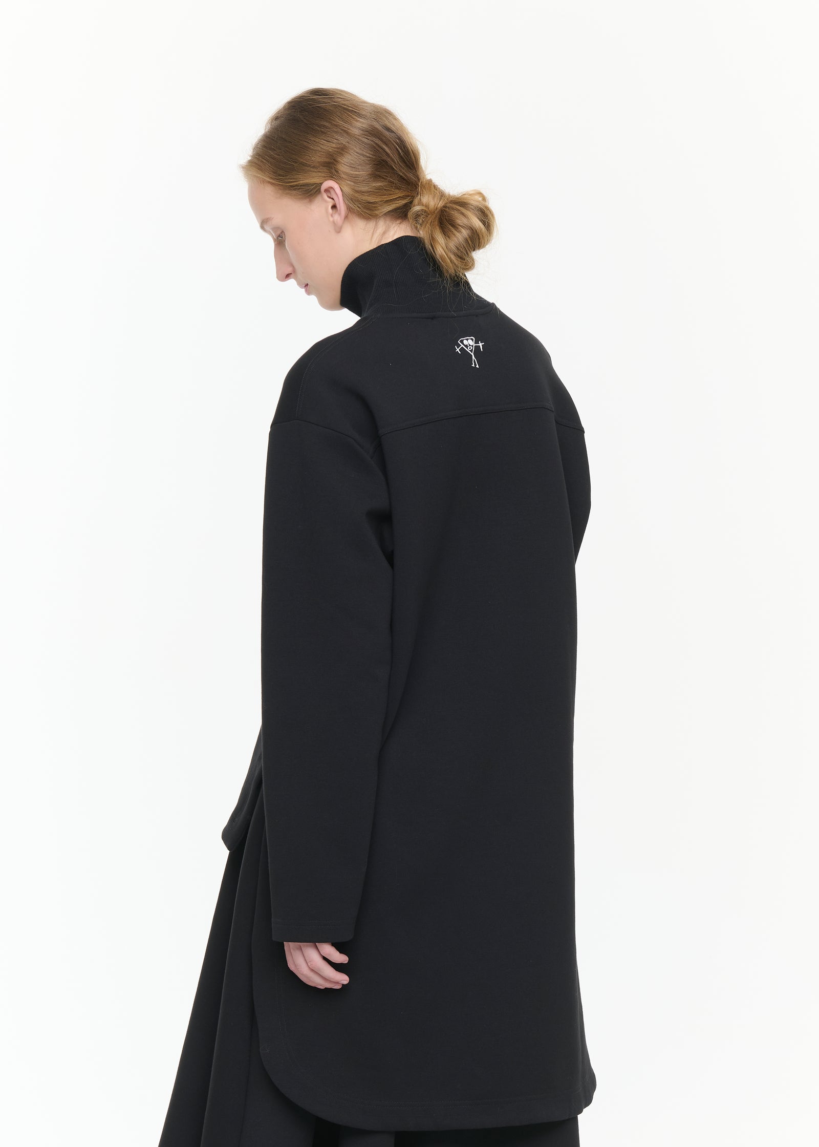 ASYMMETRIC FLEECE TURTLENECK SWEATSHIRT