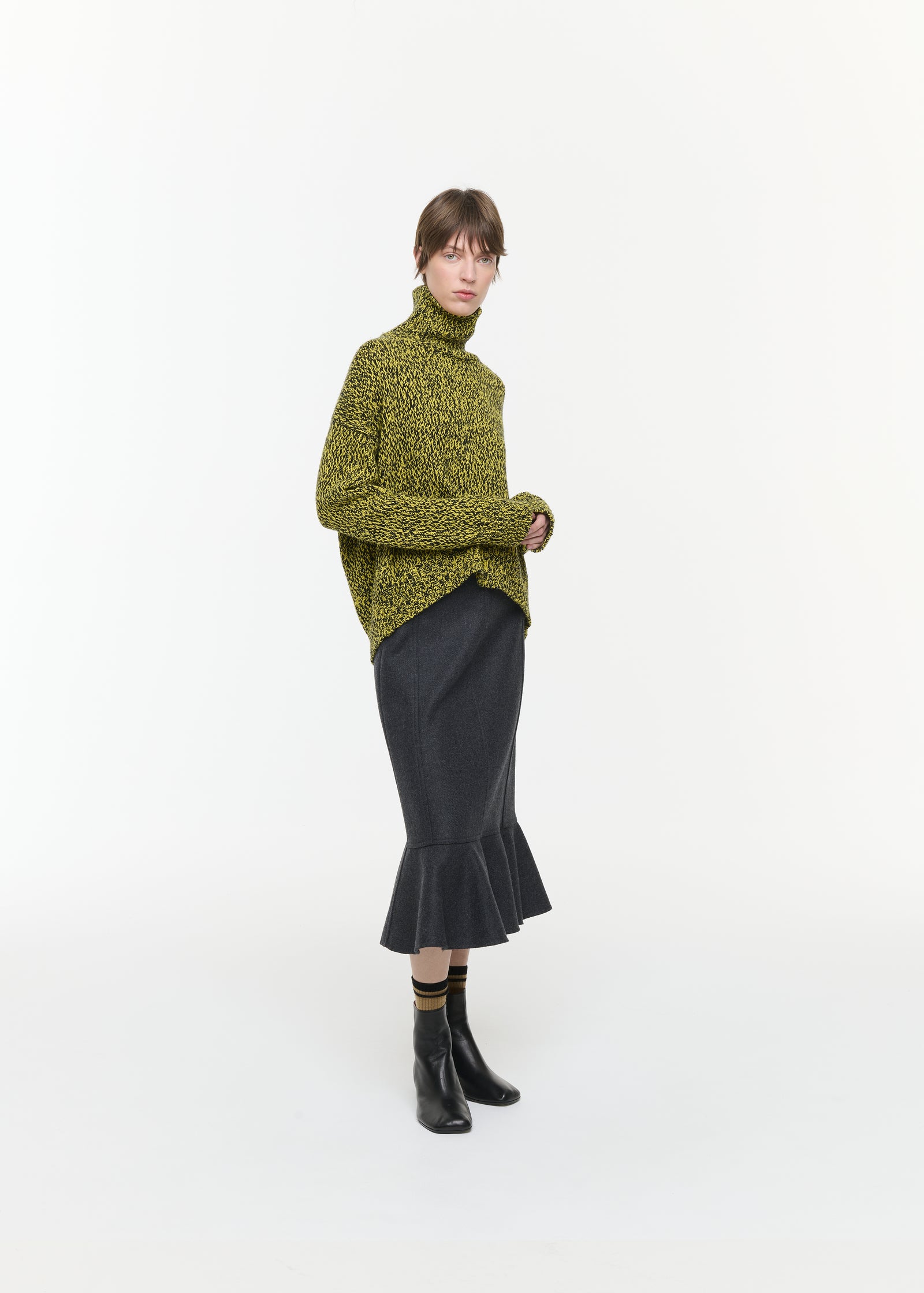 DOUBLE WOOL SKIRT WITH RUFFLED HEMLINE