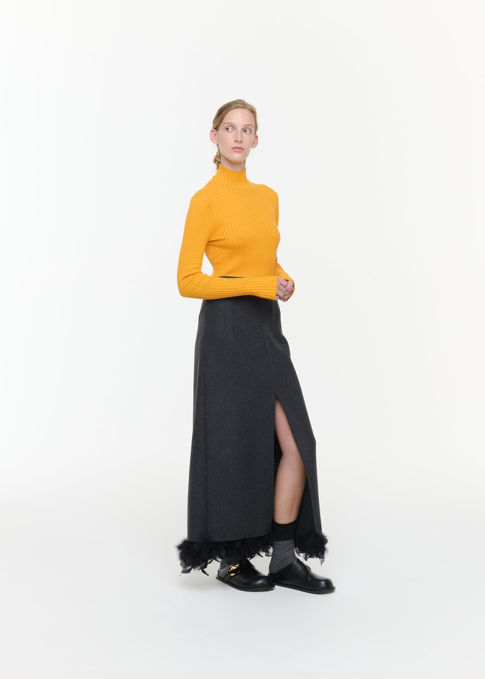 DOUBLE WOOL LONG SKIRT WITH FEATHERS