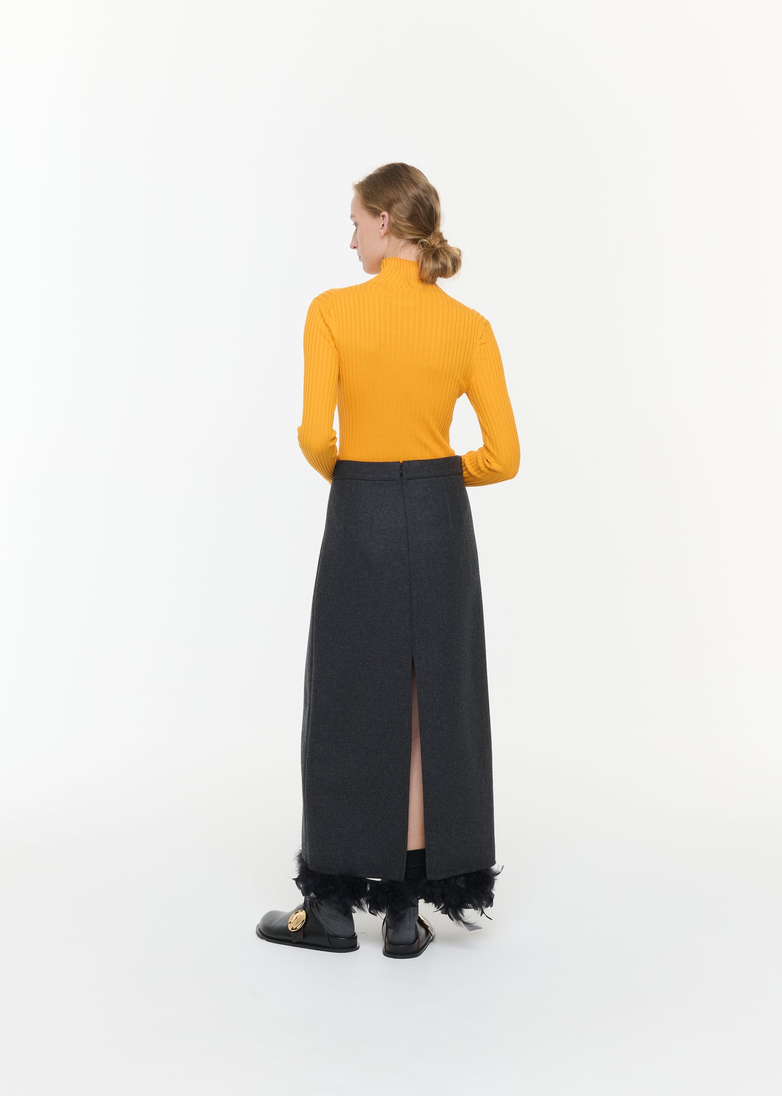 DOUBLE WOOL LONG SKIRT WITH FEATHERS