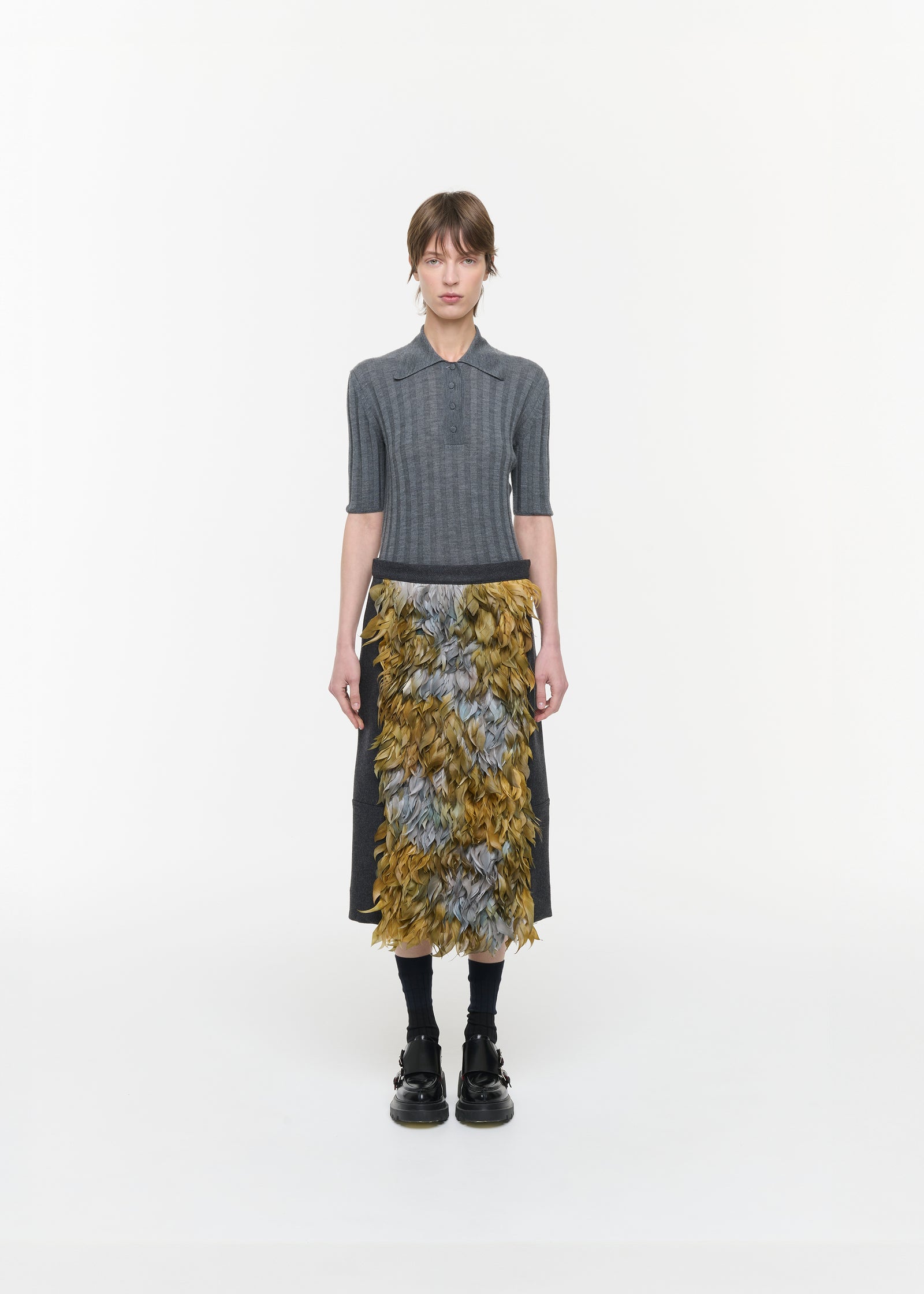 GREY WOOL SKIRT WITH FEATHERS PANEL