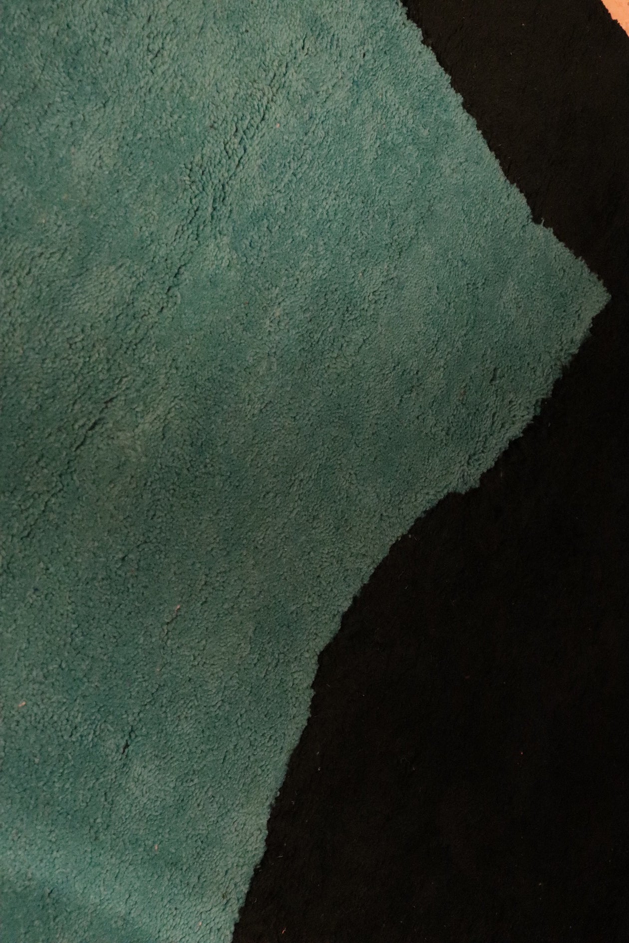 "FILIPPO" HAND-KNOTTED WOOL RUG