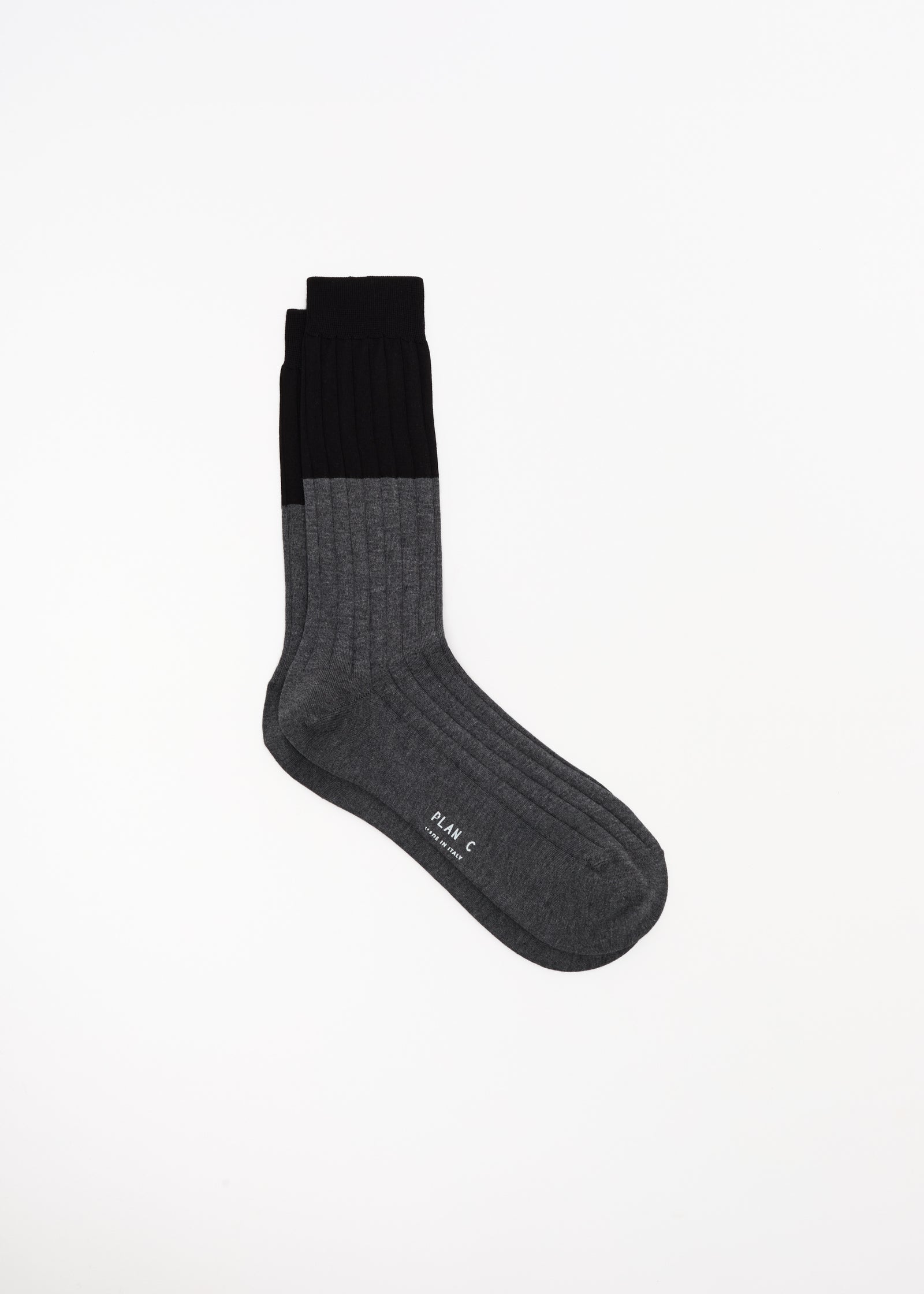 COLOR BLOCK SOCKS BLACK AND GREY