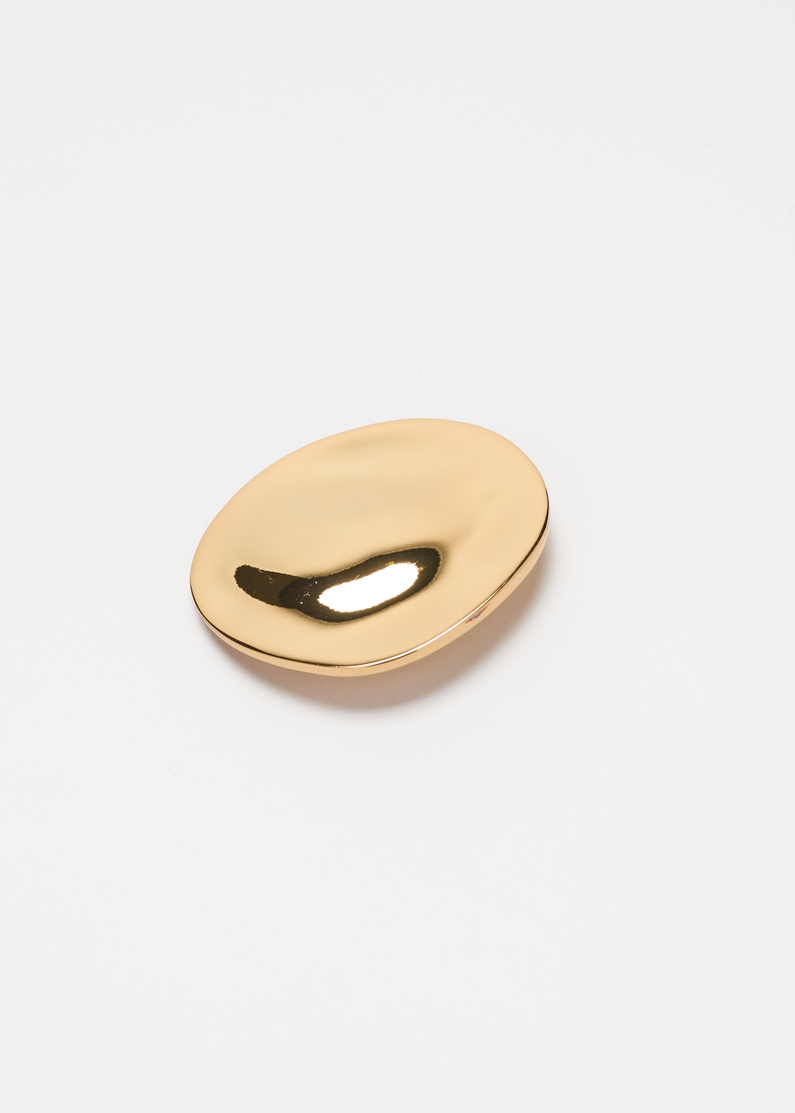 DOMED ROUND GOLD BROOCH