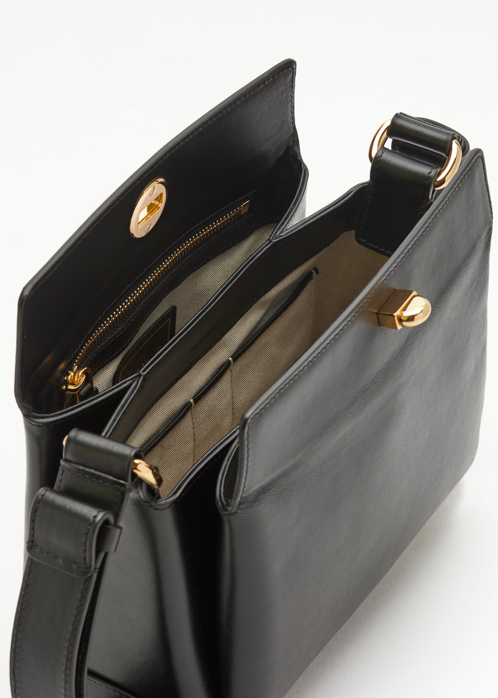 BORSA MEDIA FOLDED NERA