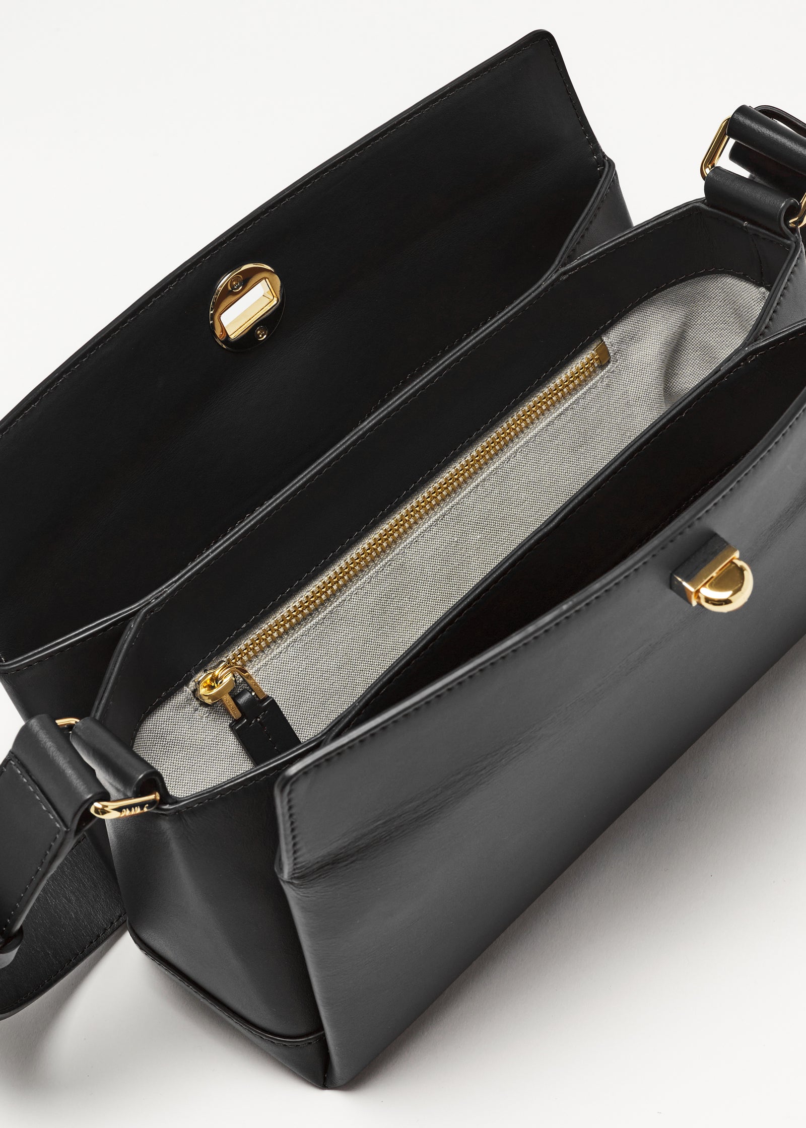 BLACK BAGUETTE FOLDED BAG