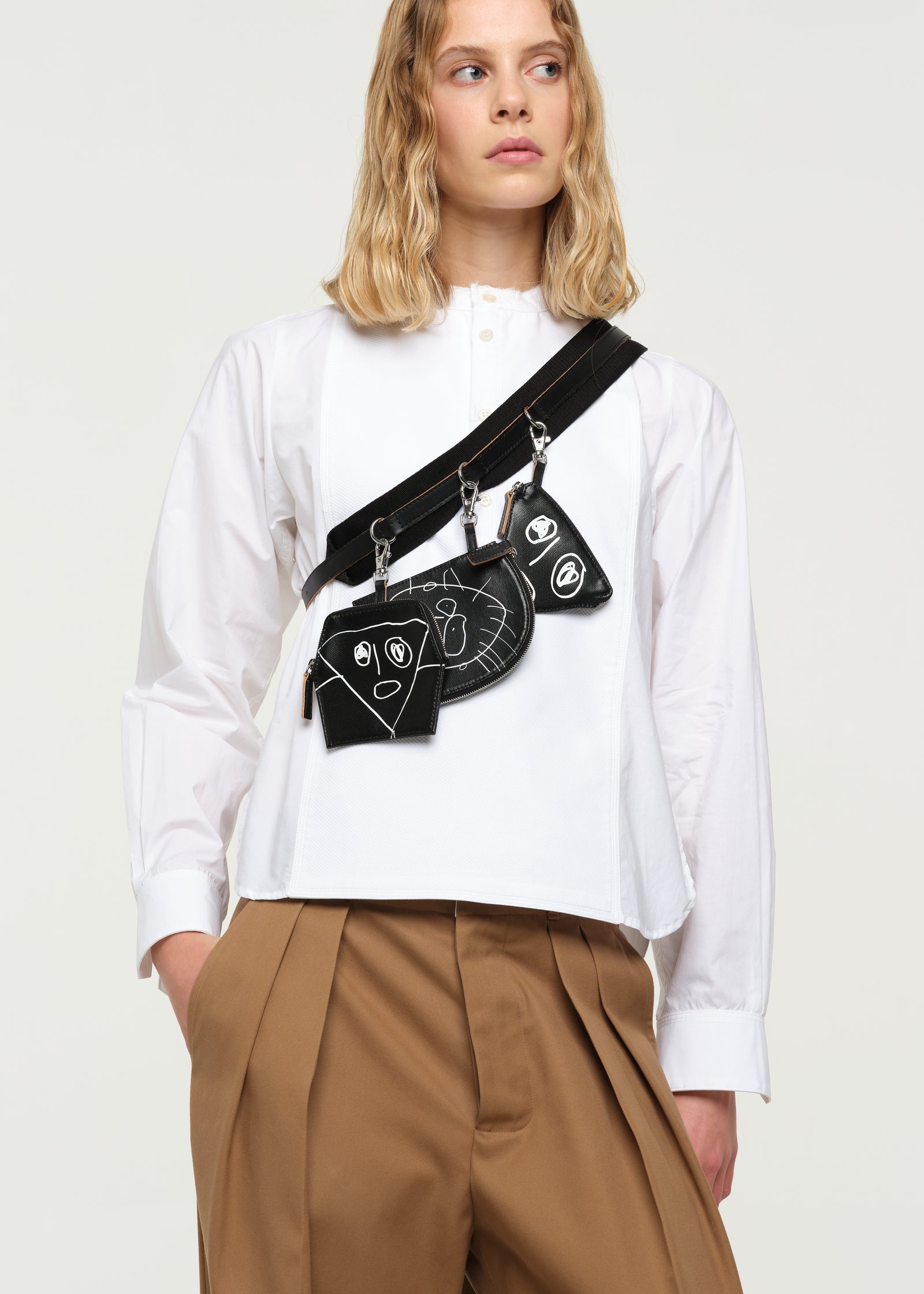 "PILI AND BIANCA" BLACK LEATHER CROSSBODY BELT WITH WALLETS