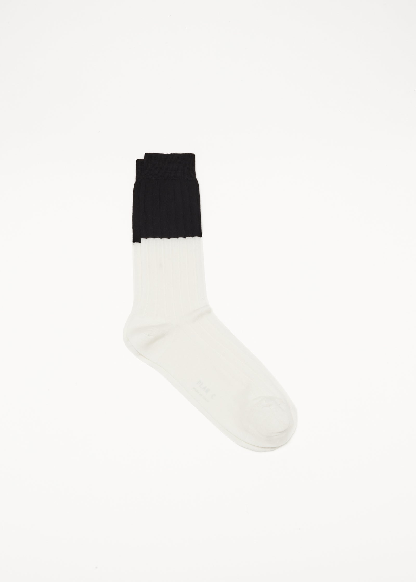 COLOR BLOCK SOCKS BLACK AND WHITE