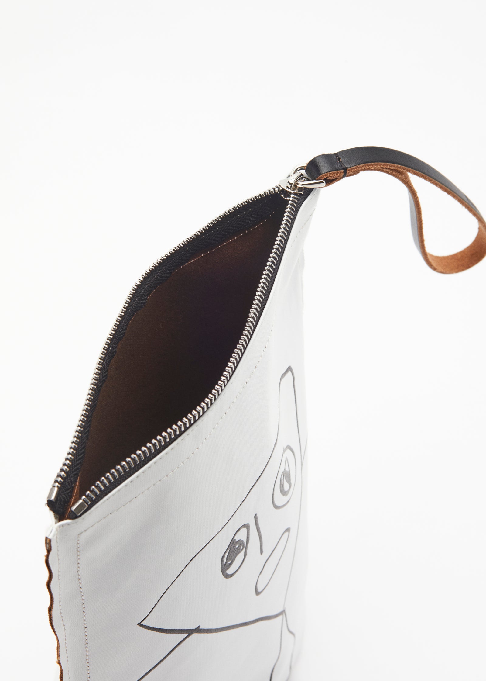 "PILI AND BIANCA" WHITE POUCH